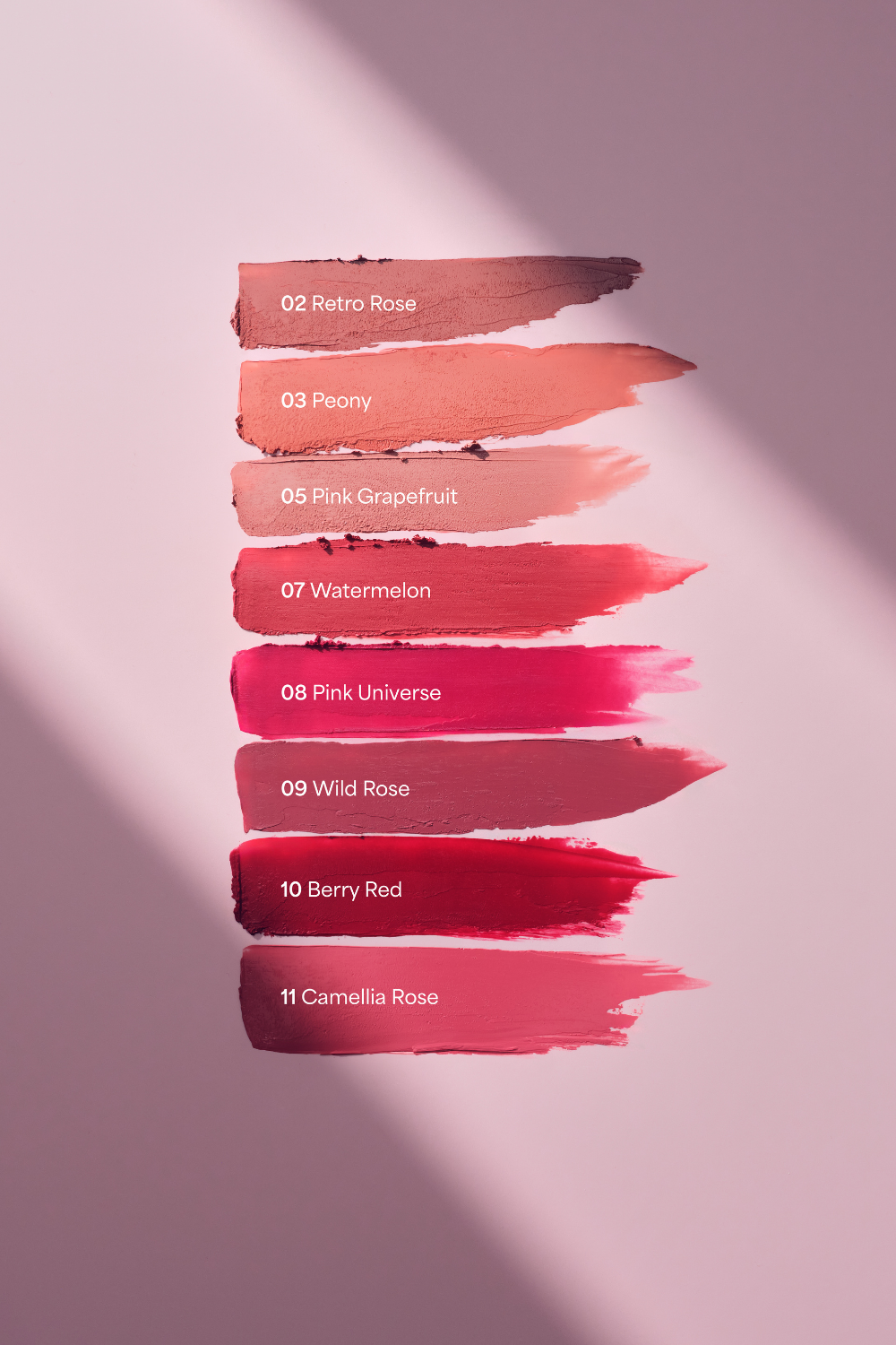 lavera Cream Glow Lipstick -Pink Grapefruit 05- in der Anwendung