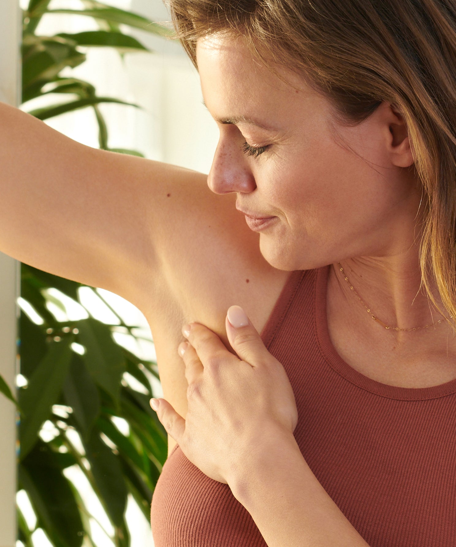 lavera Deo Creme NATURAL & STRONG in der Anwendung