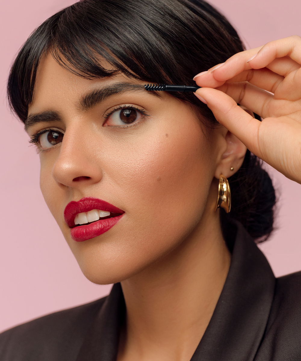 lavera Eyebrow Powder Duo in der Anwendung