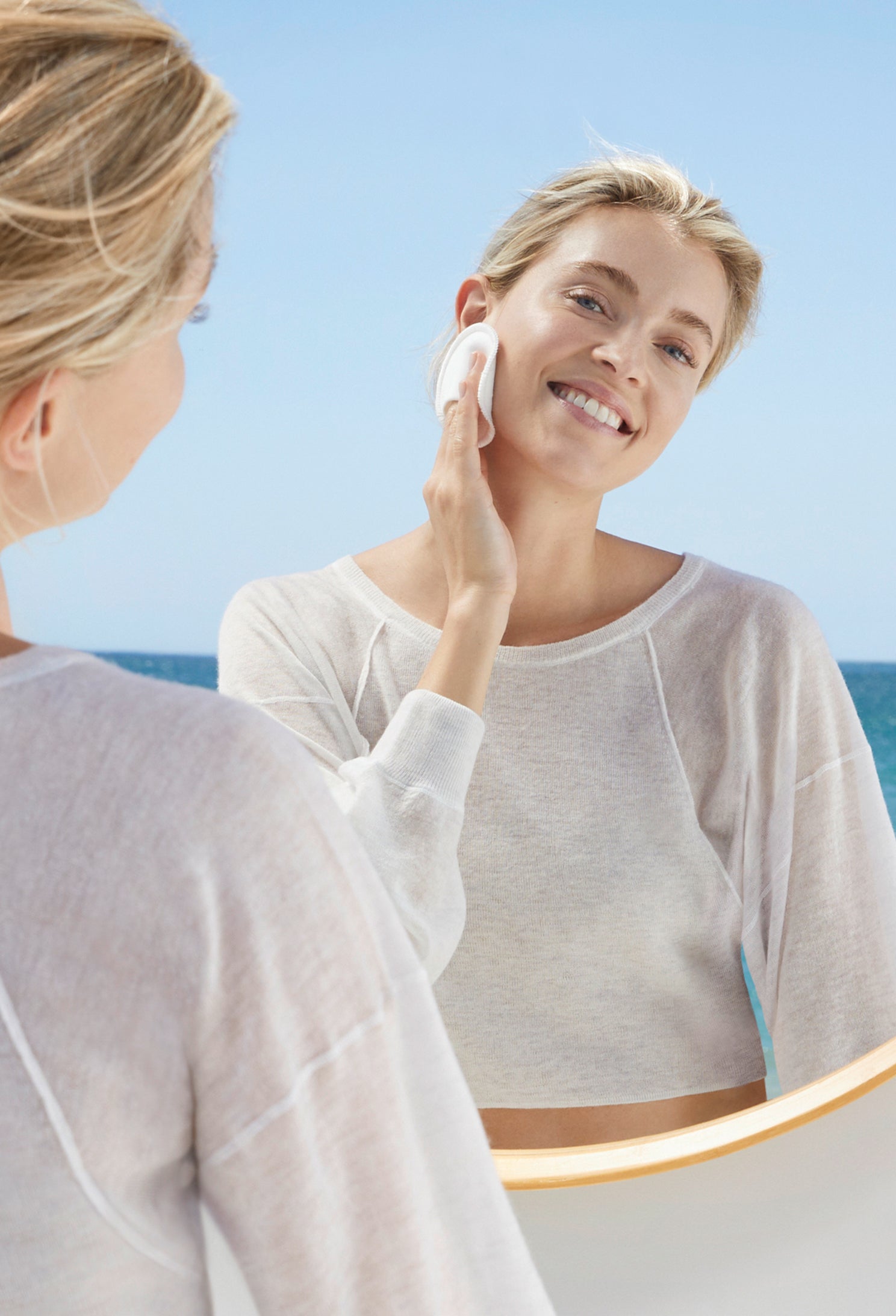 lavera Hydro Refresh Mizellenwasser in der Anwendung