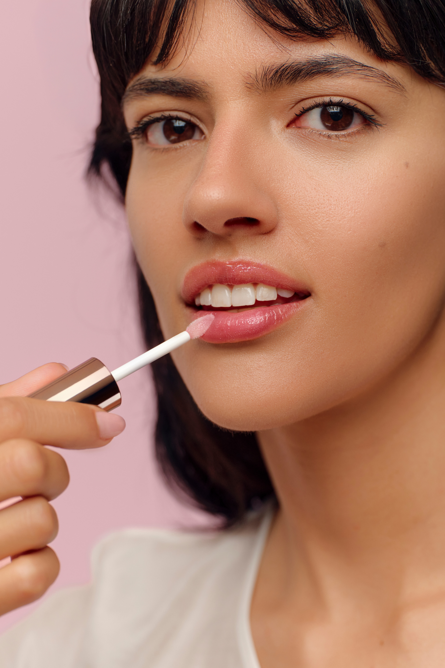 lavera Wonder Lip Elixir -Pink Sapphire 02- in der Anwendung